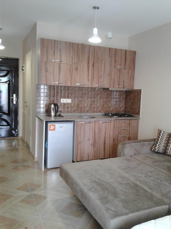 Paradise Apartment Батуми Екстериор снимка