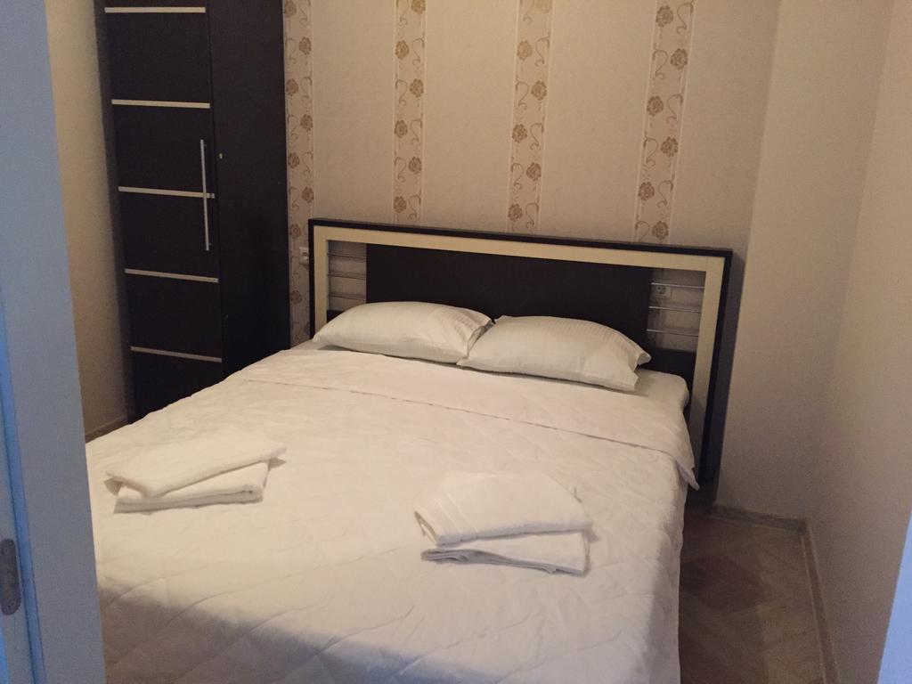 Paradise Apartment Батуми Екстериор снимка