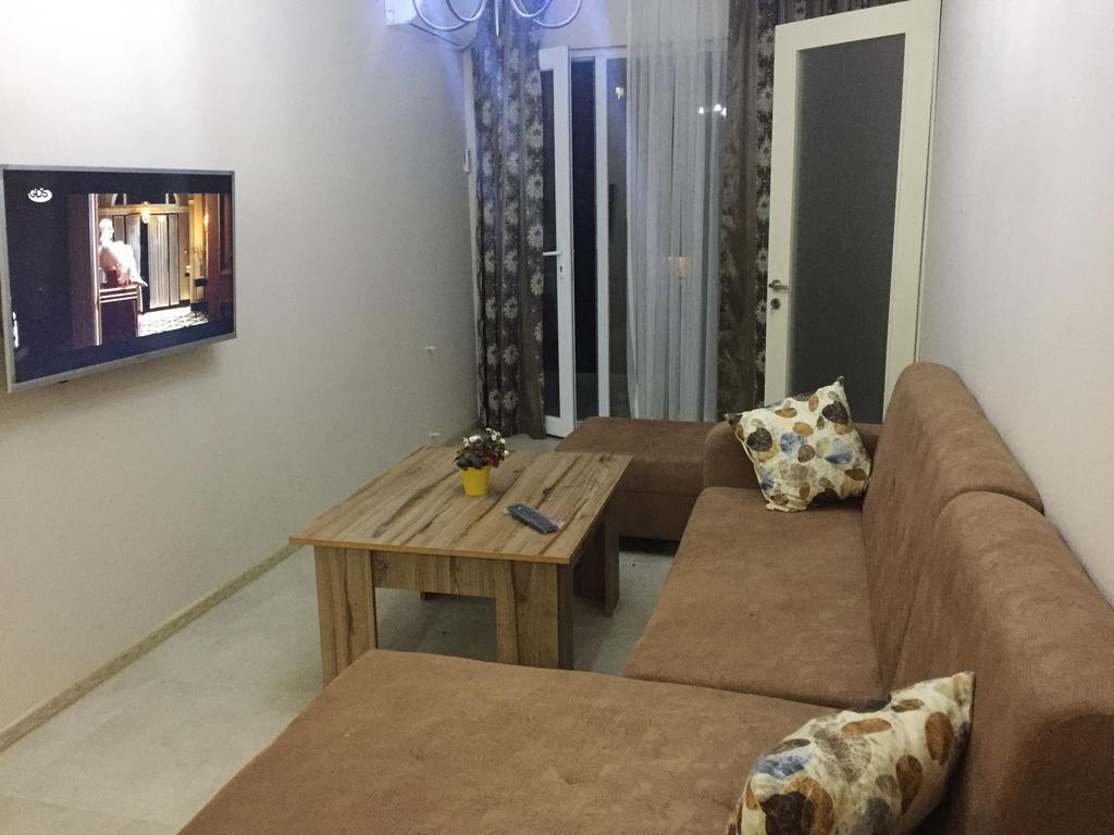 Paradise Apartment Батуми Екстериор снимка