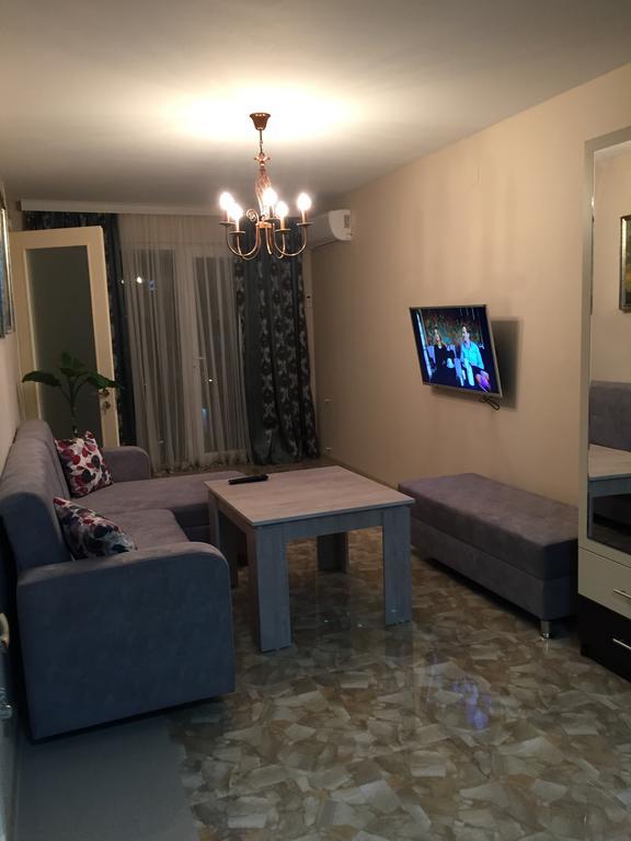 Paradise Apartment Батуми Екстериор снимка