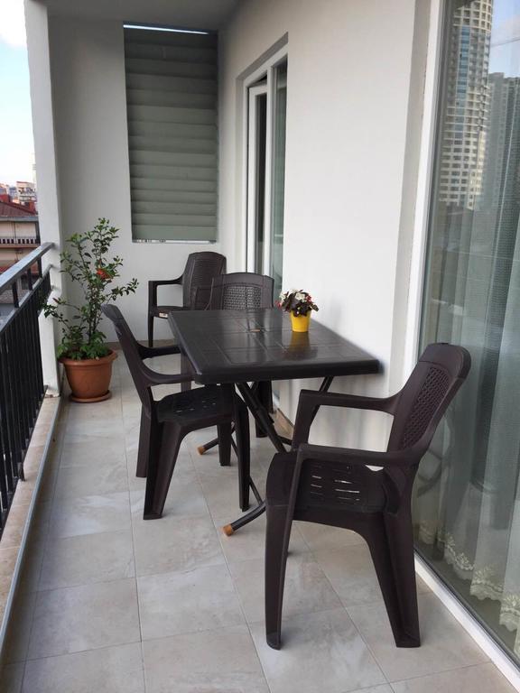 Paradise Apartment Батуми Екстериор снимка