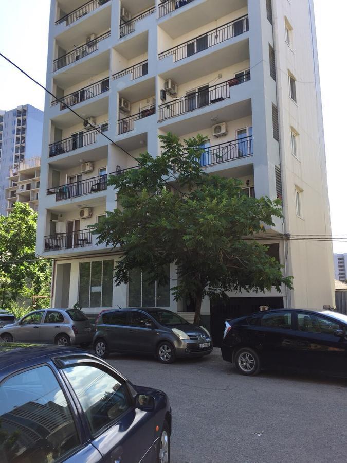 Paradise Apartment Батуми Екстериор снимка