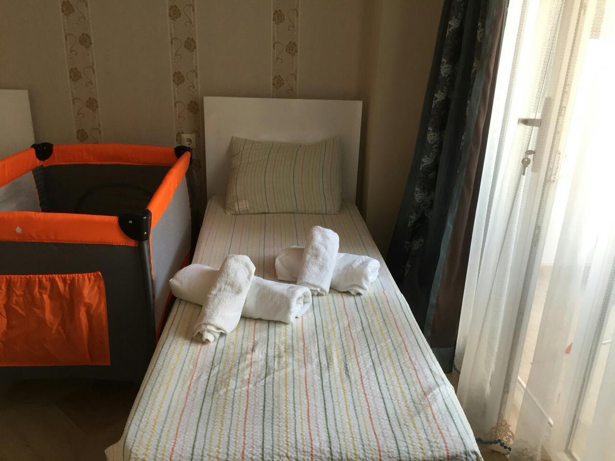 Paradise Apartment Батуми Екстериор снимка