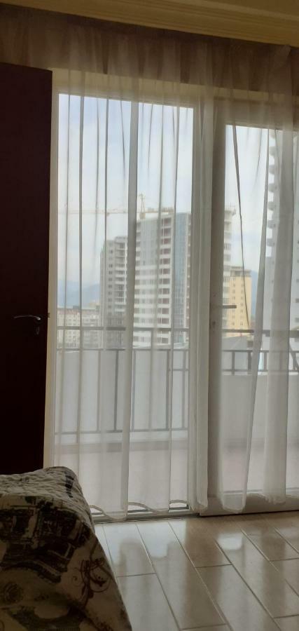 Paradise Apartment Батуми Екстериор снимка