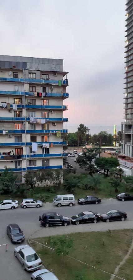 Paradise Apartment Батуми Екстериор снимка