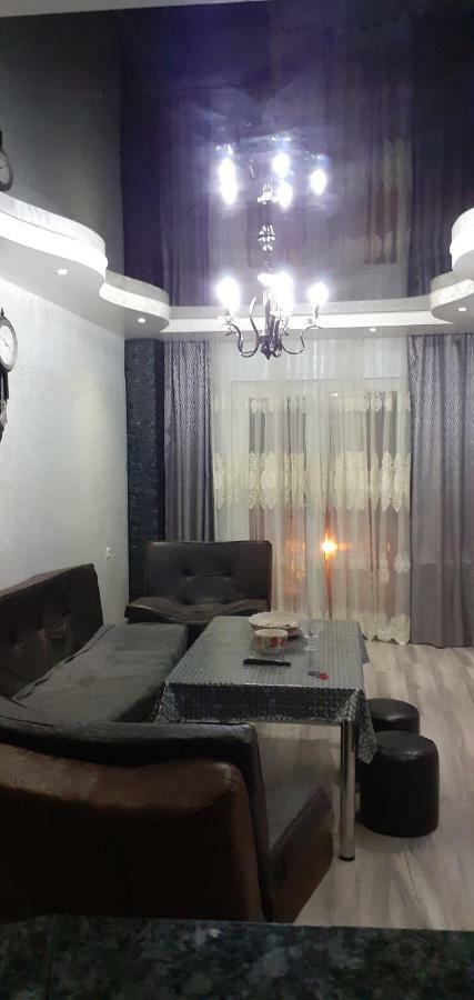 Paradise Apartment Батуми Екстериор снимка