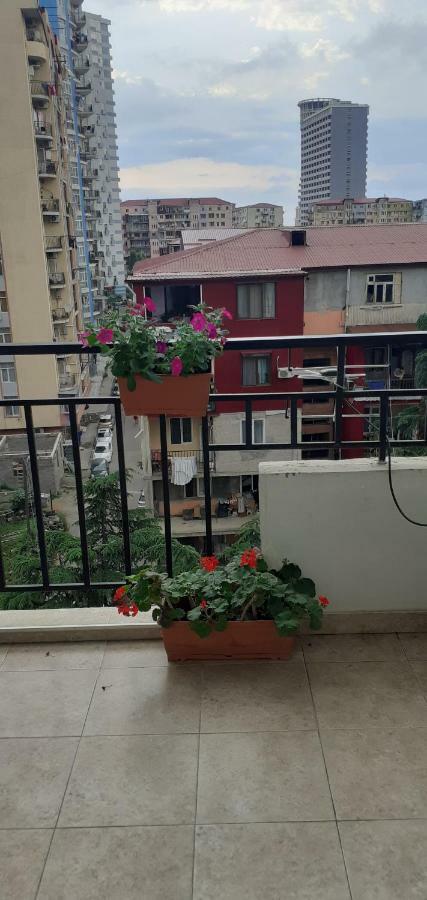 Paradise Apartment Батуми Екстериор снимка